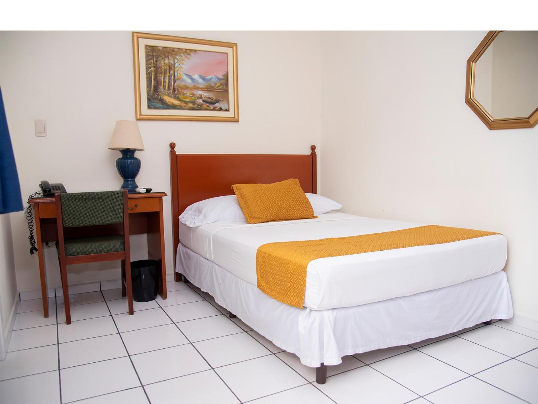 Hotel Villa Serena San Benito サンサルバドル エクステリア 写真