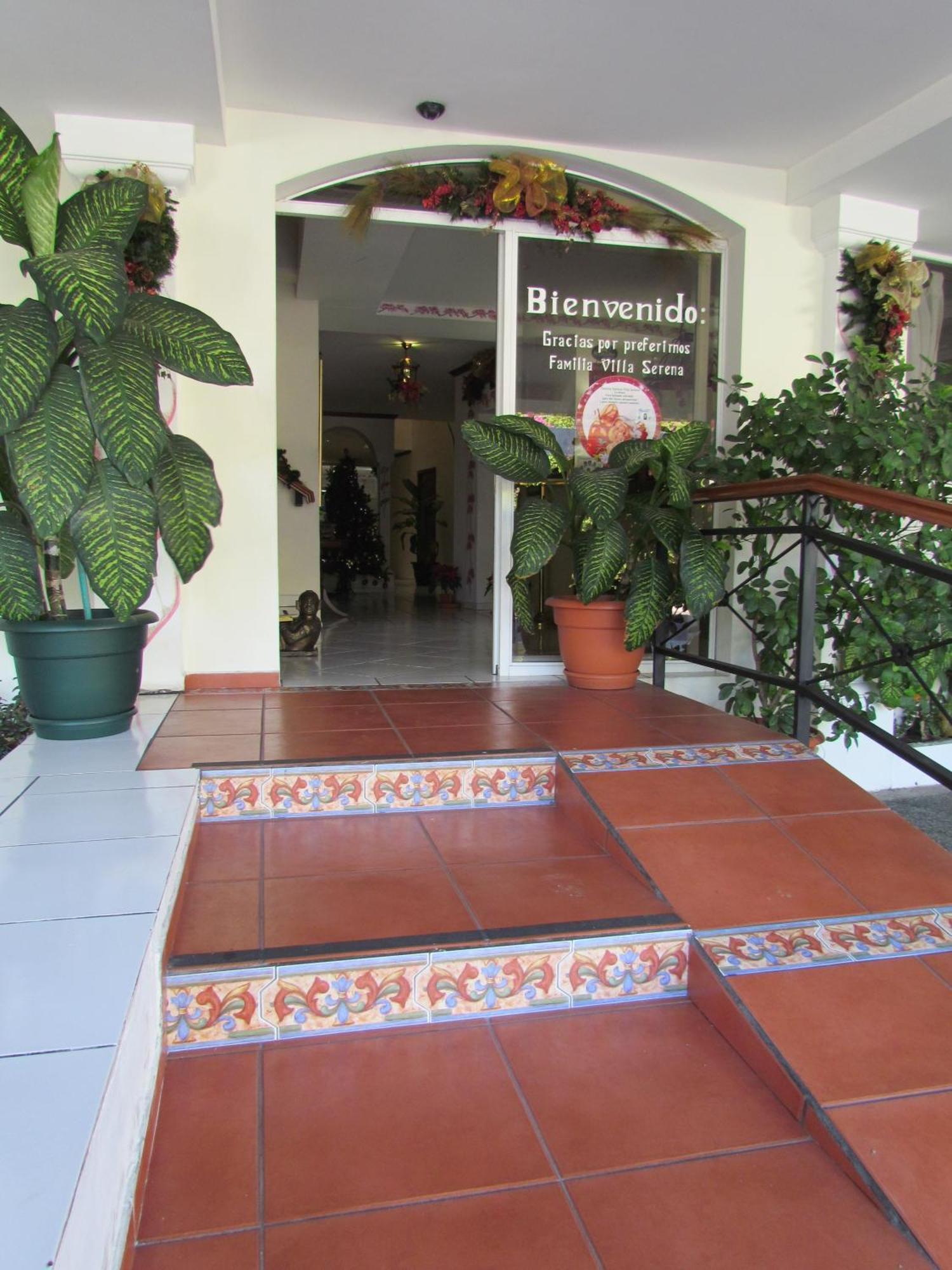 Hotel Villa Serena San Benito サンサルバドル エクステリア 写真